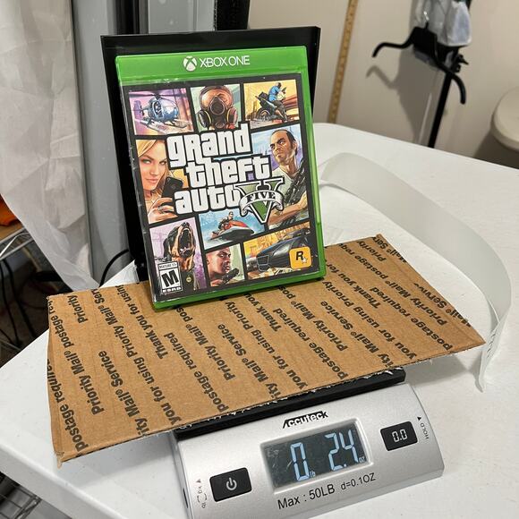 GTA V Grand Theft Auto Five Microsoft XBOX One Video Game Rockstar - Picture 6 of 6